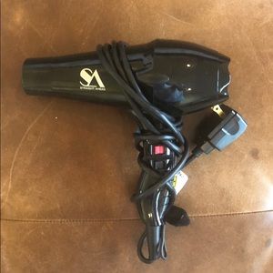 Straight Ahead hair dryer